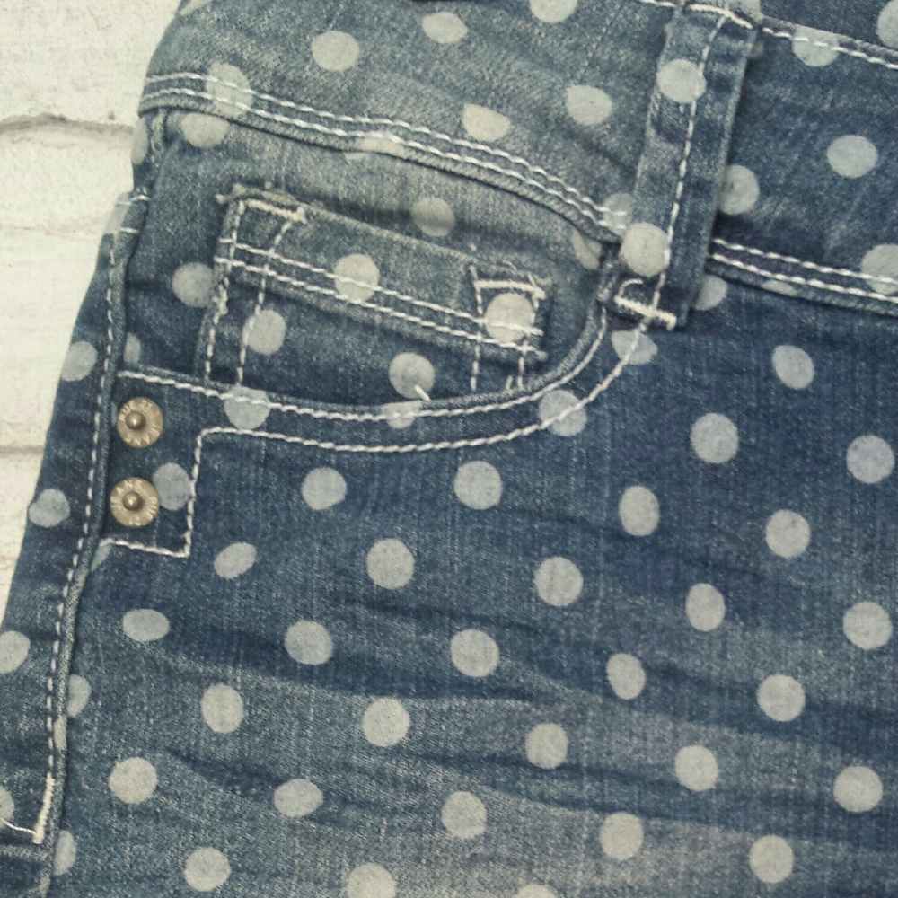 Rue 21 Juniors Blue Denim Polkadot Fringe Jean Shorts 5/6 - Picture 6 of 8
